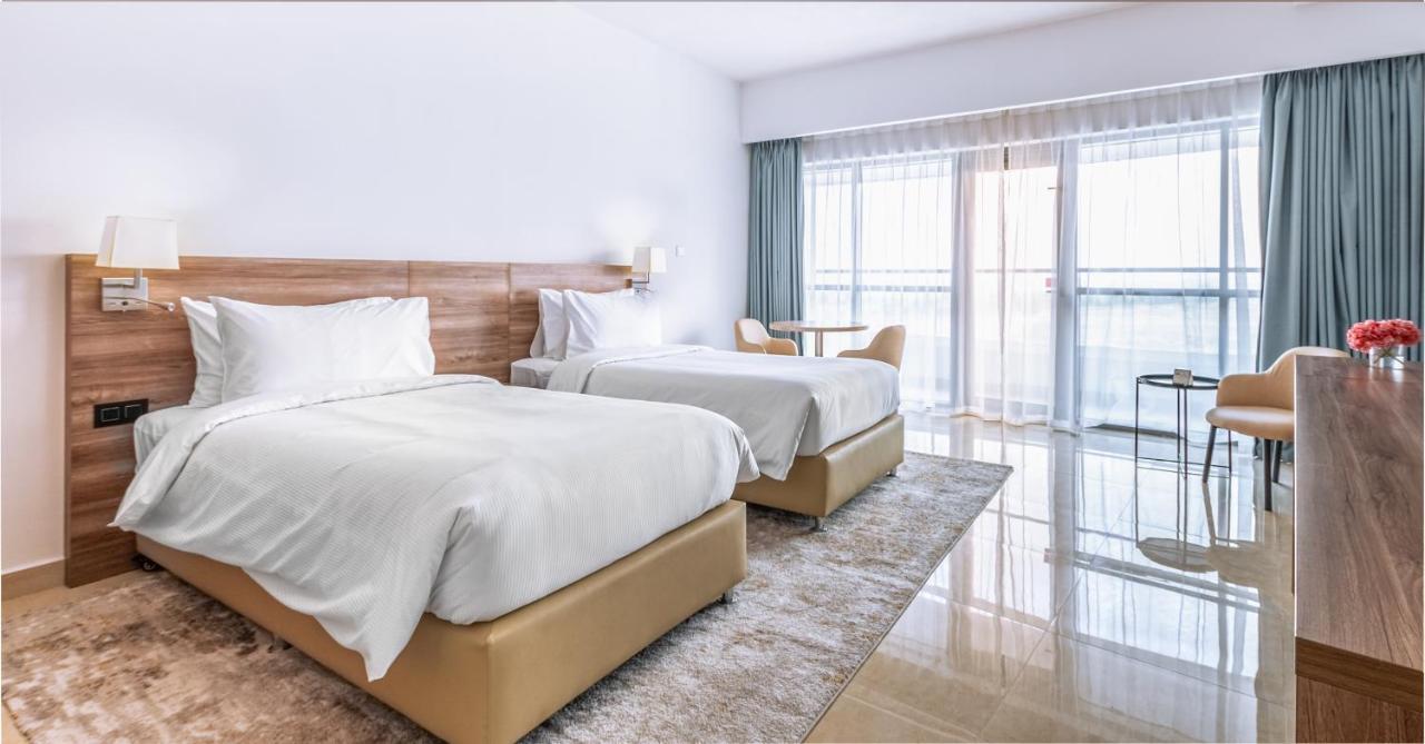 Pyramisa Hotel Apartments Dubai Buitenkant foto